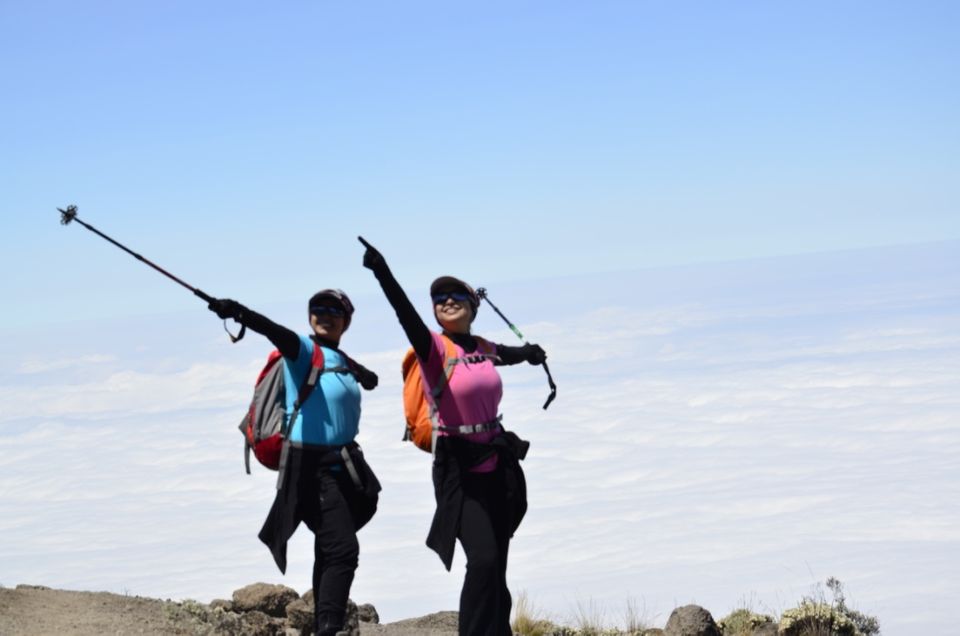 Photo of Do I call myself a trekker, a hobby climber, a budding mountaineer?? 8/10 by Namrata Rao