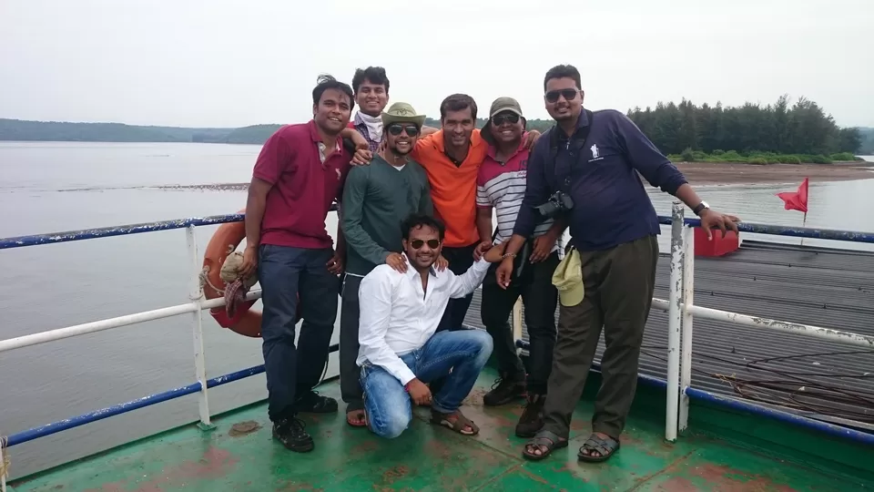 Photo of Jaigad - Tawsal Ferry boat, Maharashtra State Highway 4, Jaigad, Maharashtra, India by Anurag Chivilkar