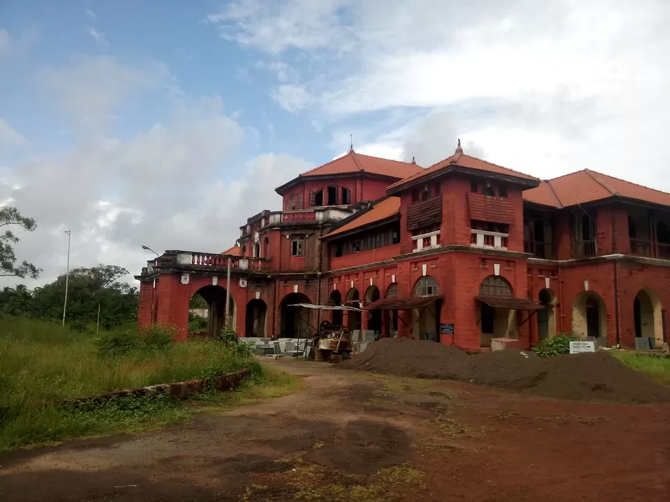 Photo of Thiba Palace, Abhyudhya Nagar, Ratnagiri, Maharashtra, India by Anurag Chivilkar