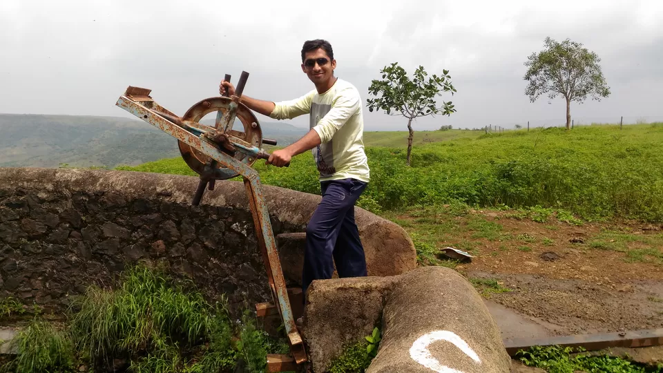 Photo of Sadashivgad Karad, Hajarmachi, Maharashtra, India by Anurag Chivilkar