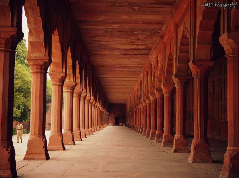 Photo of How to experience one of the Seven Wonders - The Taj Mahal 2/10 by Ankkit Saxena