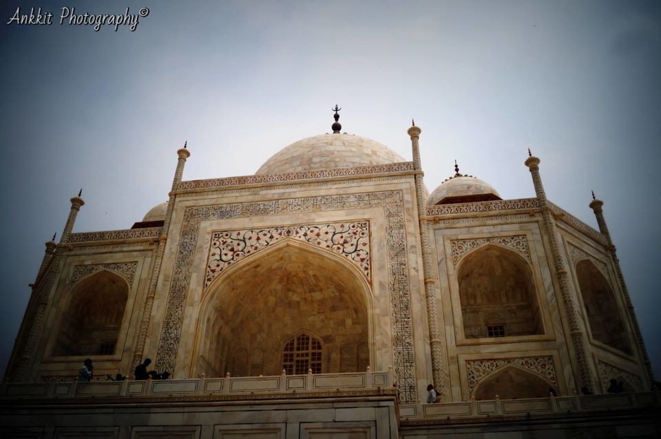 Photo of How to experience one of the Seven Wonders - The Taj Mahal 8/10 by Ankkit Saxena