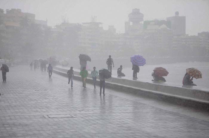 Photo of Mumbai monsoon mania 1/1 by Devyani Bisht