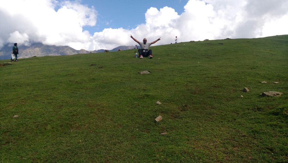 Photo of High peaks and divine temple-Tungnath. by Ghumakkad Bawra