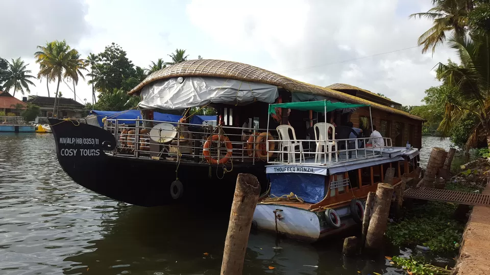 Photo of Alleppey Boathouse, Alappuzha, Kerala, India by Bharath Boopathy
