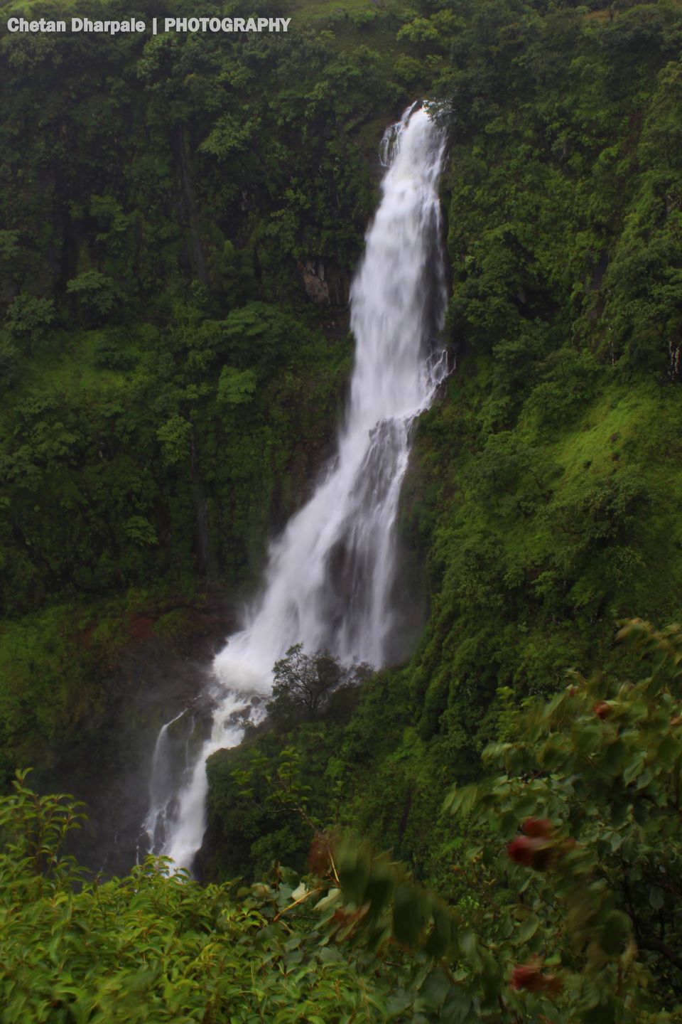 Photo of Experience the natural beauty of Satara district! #thoseghar waterfalls 2/3 by Chetan Dharpale