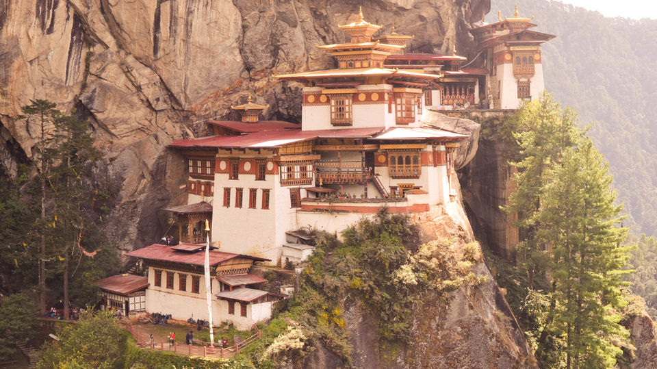 Photo of Taktsang Trail, Paro, Bhutan by Vinayak Shanker Sharma
