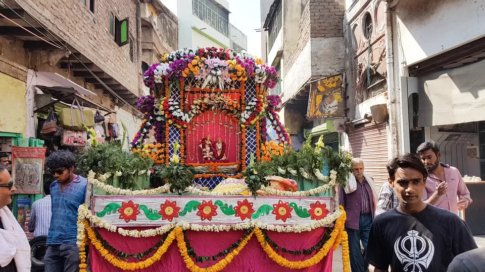 Photo of Why I chose celebrating Holi in Mathura and Vrindavan over partying in GOA by Anurag Khetan