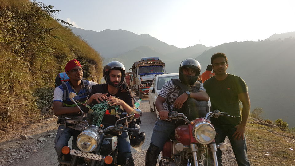 Photo of Behind the bars - Pabber Valley & Chanshal Pass 2/33 by vineet saddyan