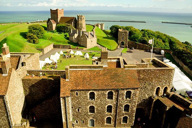 Photo of 14 Amazing Places For Solo Travellers In Their Twenties 15/15 by Kailas Kamble