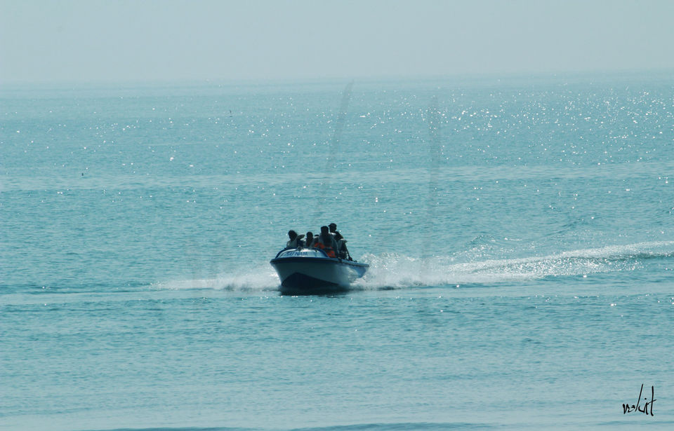 Photo of Mandvi Beach, Mandvi Rural, Gujarat, India by Rohit Singh