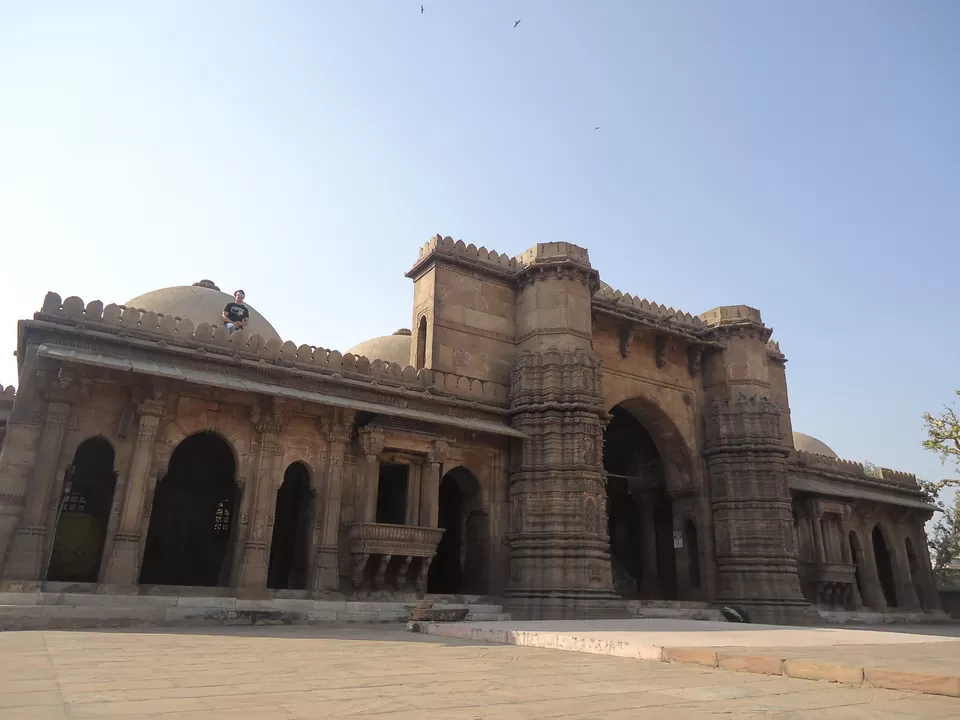 Photo of Dada Hari Stepwell, Ahmedabad, Gujarat, India by Diksha Pathak