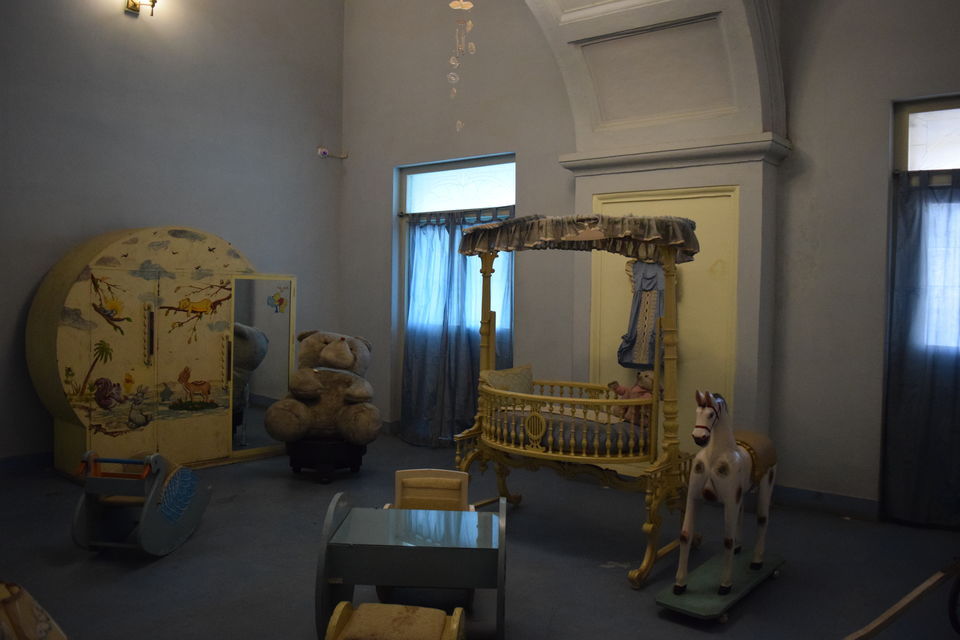 Photo of Jai Vilas Palace - Opulence Abound! 14/16 by Anjali Chawla