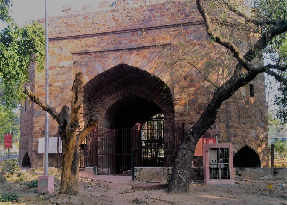 Photo of The Gate With A Gory History - Dilli's Khooni Darwaza 1/1 by Anjali Chawla