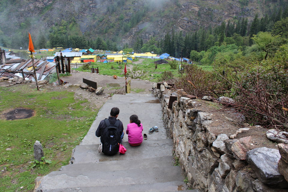 Photo of How I Managed To Trek Kheerganga With My 8 Year Old Daughter! by Anjali Chawla