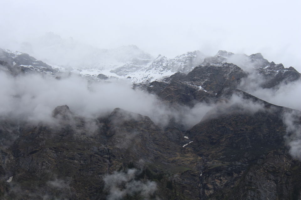 Photo of How I Managed To Trek Kheerganga With My 8 Year Old Daughter! by Anjali Chawla