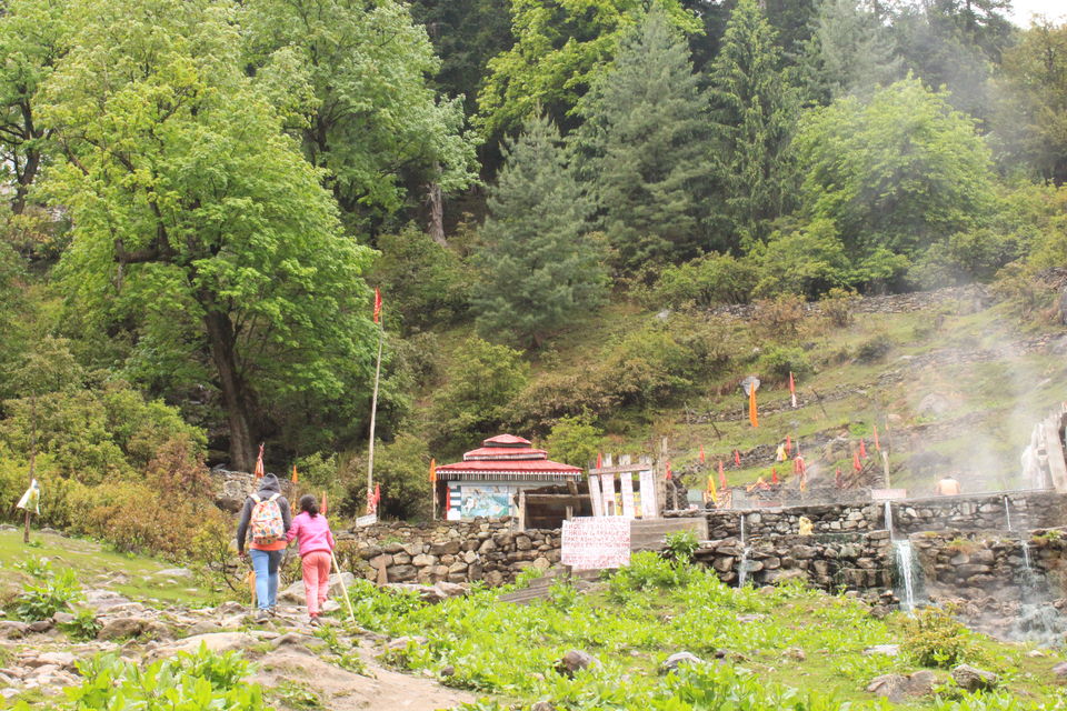 Photo of How I Managed To Trek Kheerganga With My 8 Year Old Daughter! by Anjali Chawla