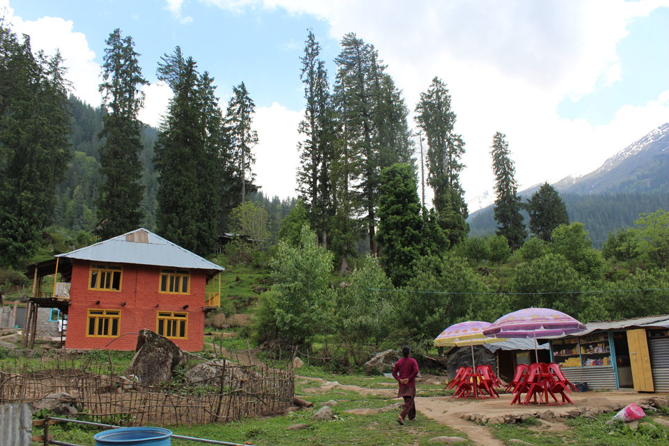 Photo of How I Managed To Trek Kheerganga With My 8 Year Old Daughter! by Anjali Chawla