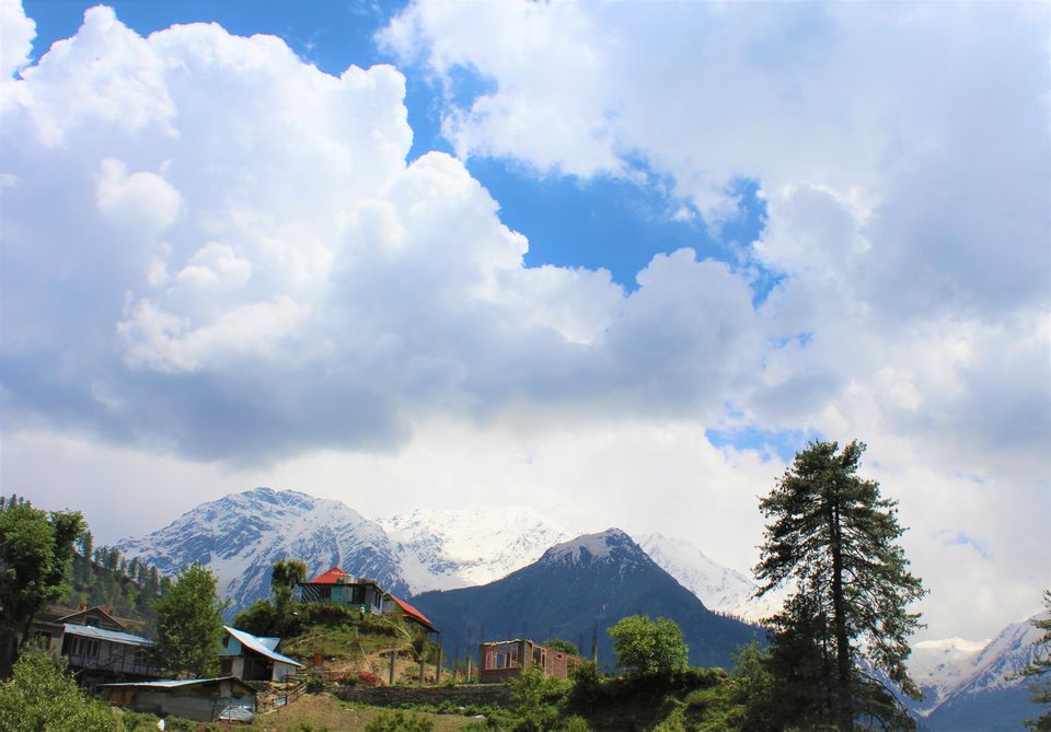 Photo of How I Managed To Trek Kheerganga With My 8 Year Old Daughter! 1/1 by Anjali Chawla