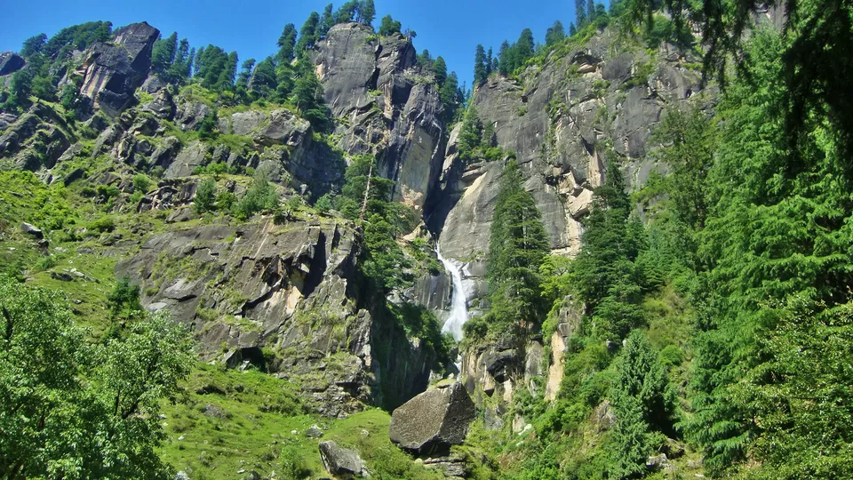 Photo of Jogini Falls, Vashist, Himachal Pradesh, India by Aditya Damale
