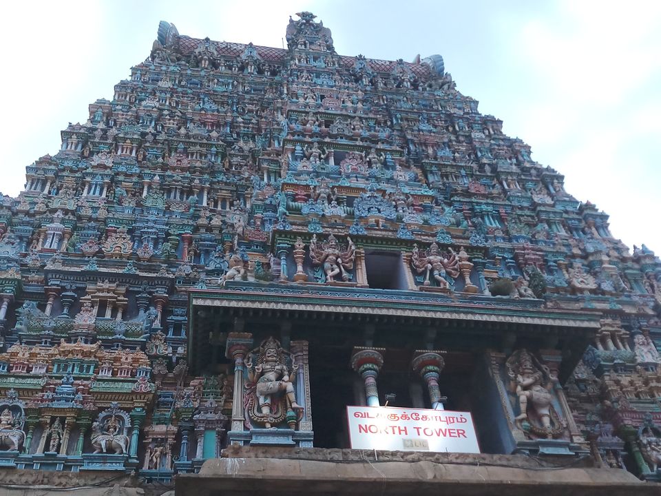Photo of Meenakshi Amman Temple - One of the most beautiful and biggest Temple of India 1/9 by Ruchi
