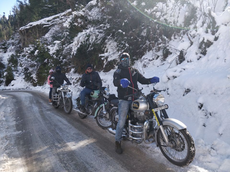 Photo of Auli : Getting there is Half the Fun by ayush rawat
