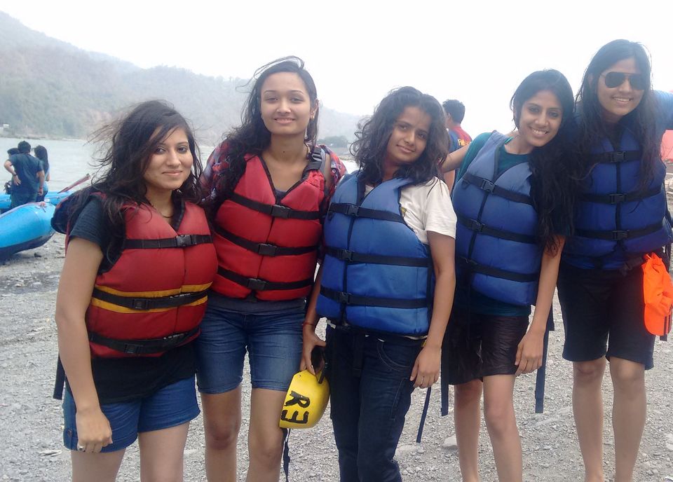 Photo of White River Rafting at Rishikesh, India by ghumakkad_bandi