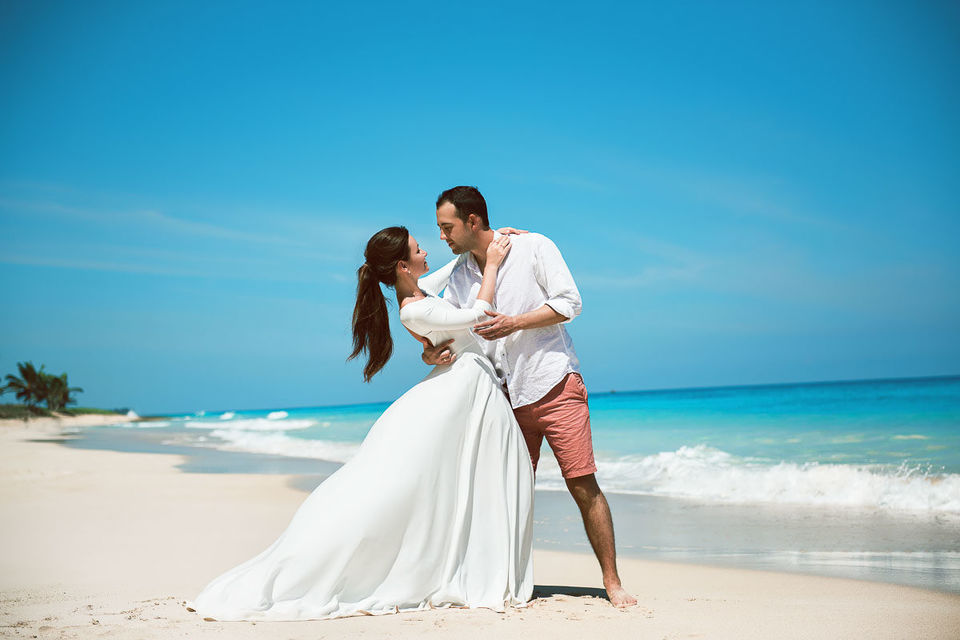 Photo of TRASH THE DRESS PUNTA CANA PHOTOGRAPHY 1/1 by Megan Wilson