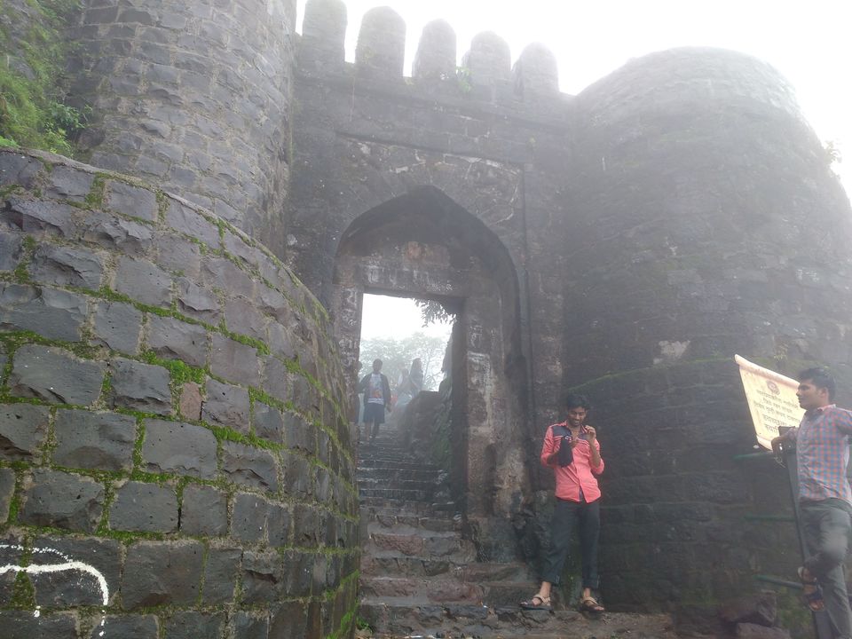 Photo of Back to the history where Maratha Kingdom born-Sinhaghad Fort(Pune) 7/10 by Pavankumar Shiraganvi
