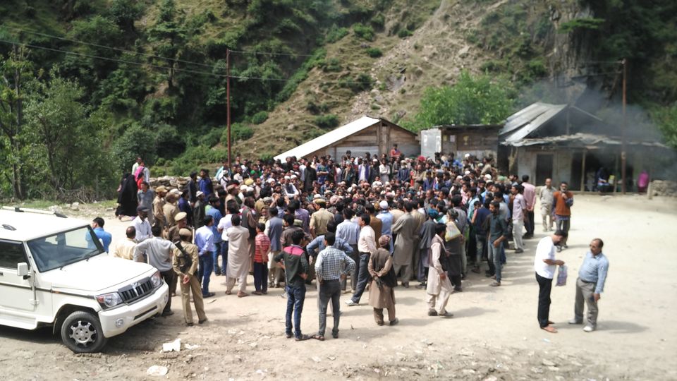Photo of Caught in a Protest in Kashmir - Kishtwar to Daksum by tollfreetraveller