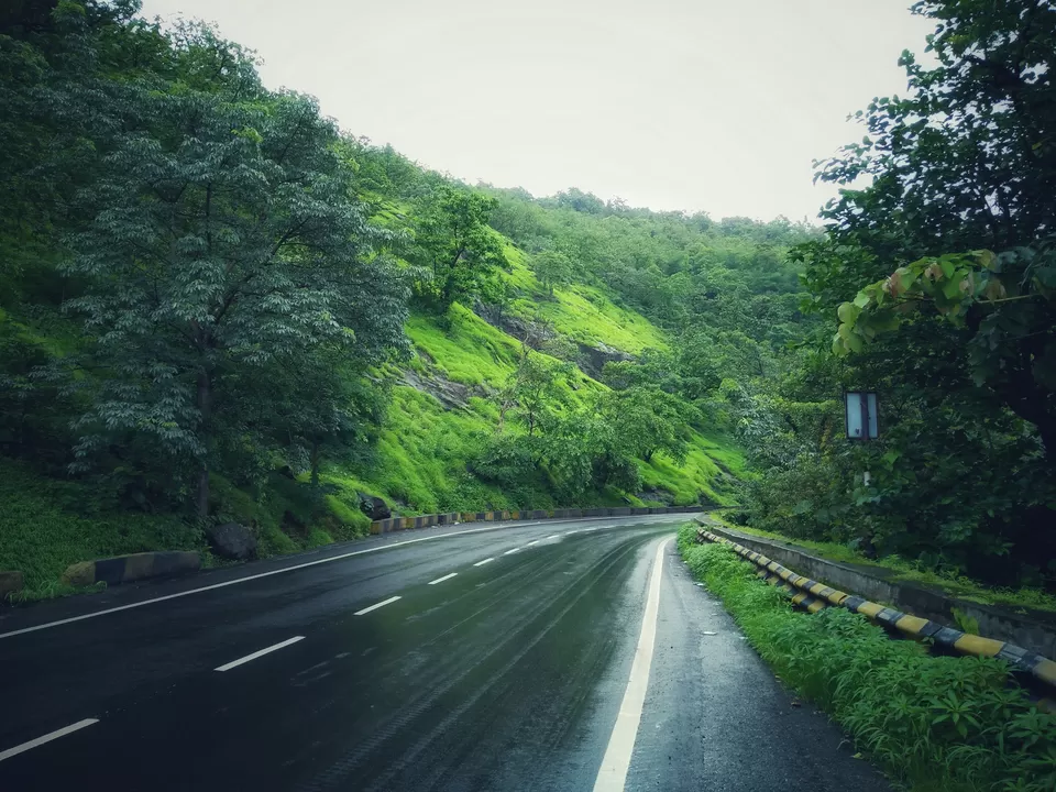 Photo of Igatpuri, Maharashtra, India by tollfreetraveller