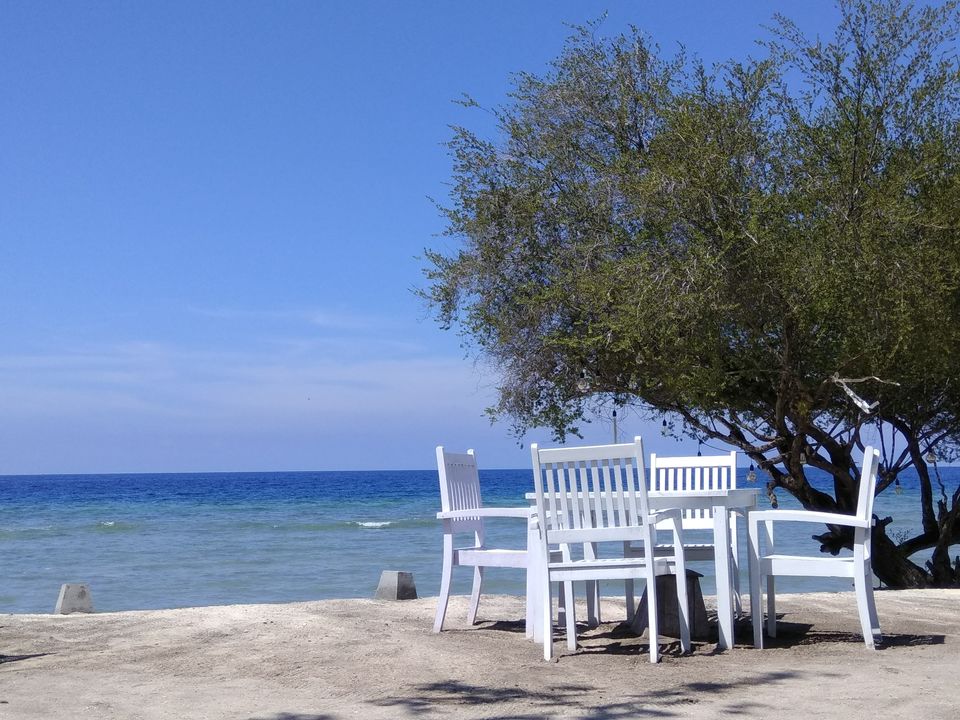Photo of Gili Trawangan - turquoise sea , white sand, coconut palms !! by Neha Kothari