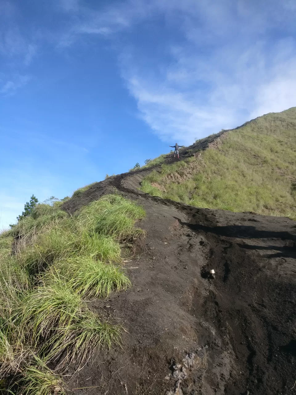 Photo of Mt Batur - hiking an active volcano! by Neha Kothari
