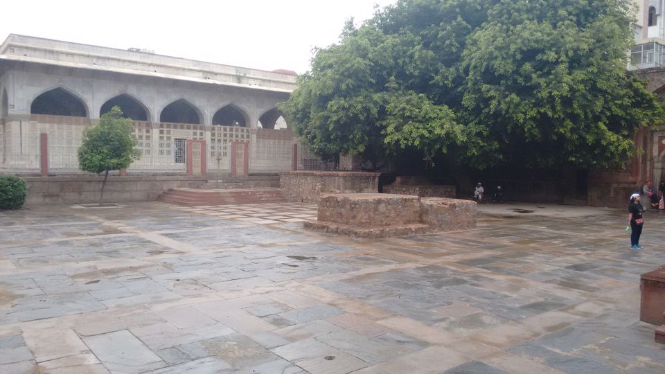 Photo of Hazrat Nizamuddin Aulia Dargah, New Delhi, Delhi, India by Basheer Abdul