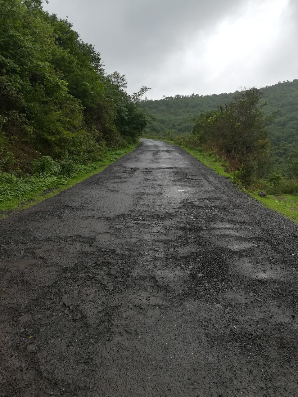 Photo of Walk Trough Between The Mesmerizing Places Of Maharashtra 6/18 by Anmol Tickoo