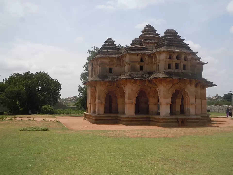 Photo of Lotus Mahal Hampi, Hampi, Karnataka, India by The Travel Pundit