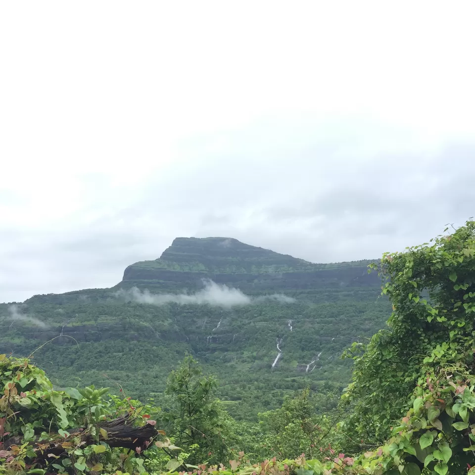 Photo of Raigad Fort, Raigad, Maharashtra, India by Rararaasta