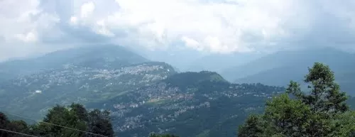 Photo of Gangtok, Sikkim, India by Vipin Kumar
