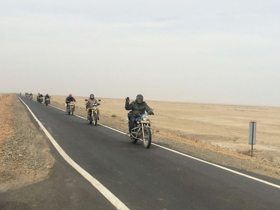 Photo of Rann Of Kutch - India's largest Salt Dessert by TravelwithApSid
