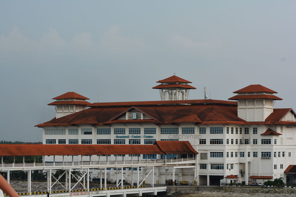 Photo of Singapore by Sonam Singh