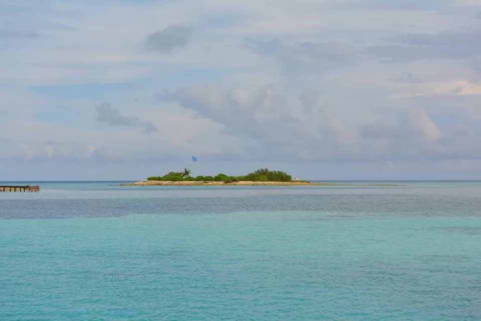 Photo of Mooning in Maldives by Sonam Singh