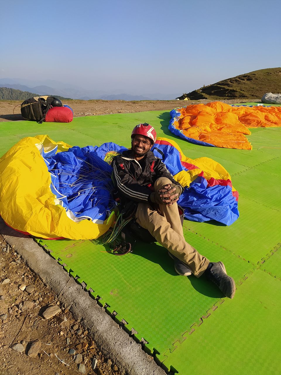 Photo of 1-2-3- PULL...!!! I was airborne just on the fifth day of my training. 1/1 by Kunwar Vikramaditya