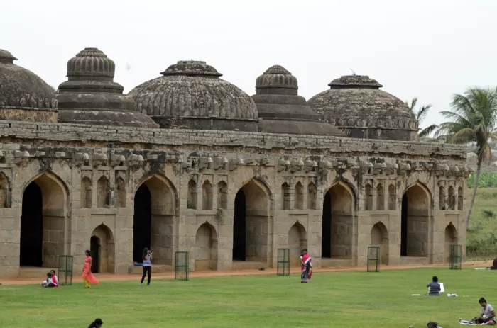 Photo of Stone Chariot, Nimbapura, Karnataka, India by Anubhav Raikar