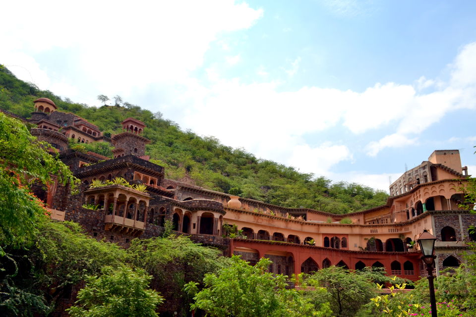 Photo of Of forts and palaces. 1/7 by Sankalp Panigrahi