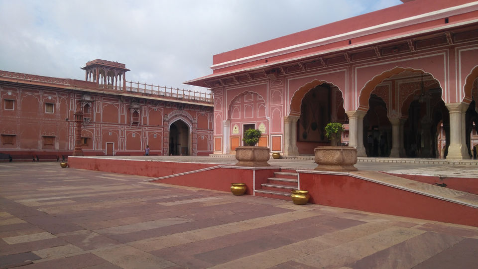 Photo of Jaipur, Rajasthan, India by yokesh babu