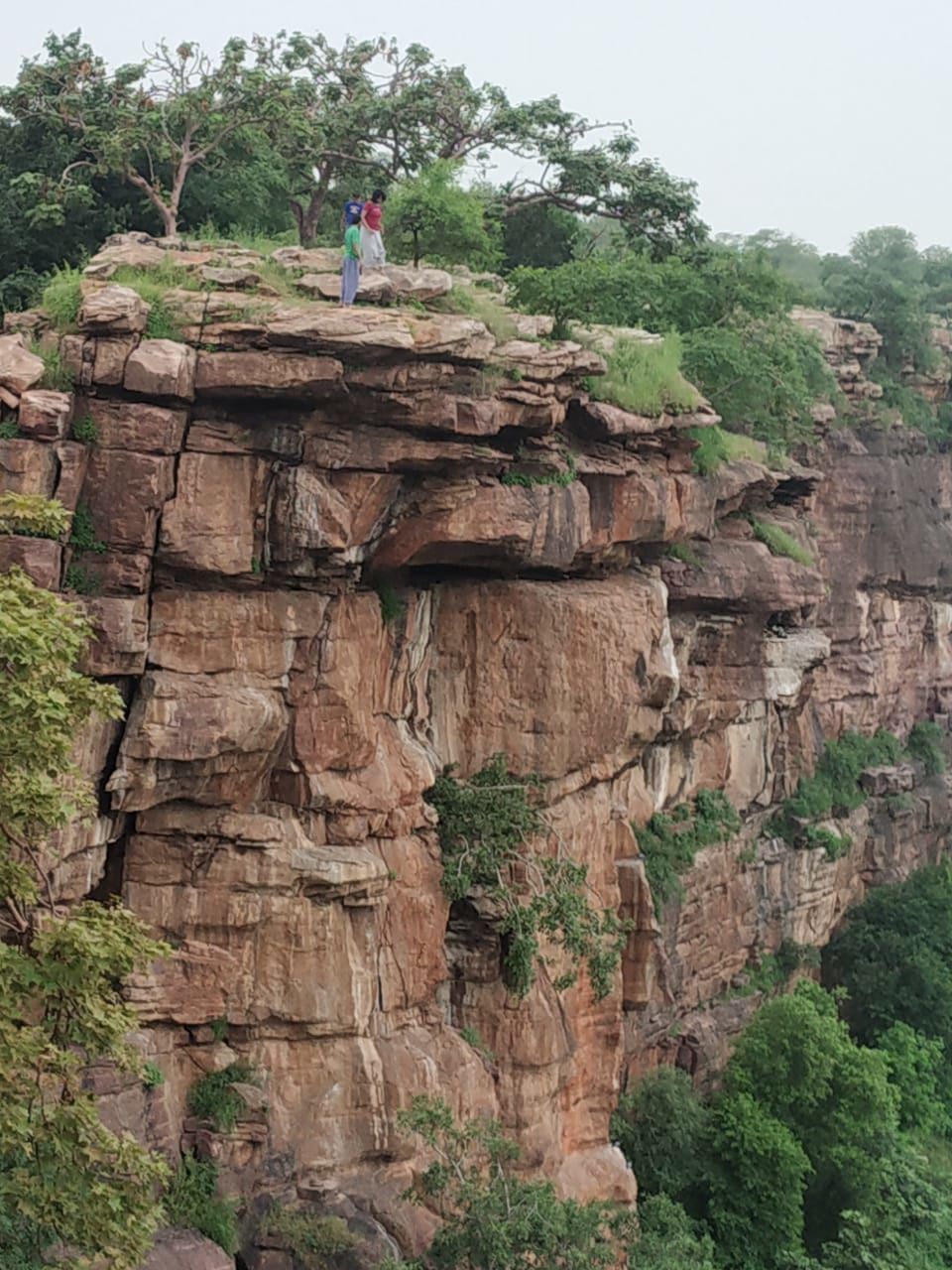 Photo of Garadia Mahadev Kota 4/18 by Mahesh Karekar