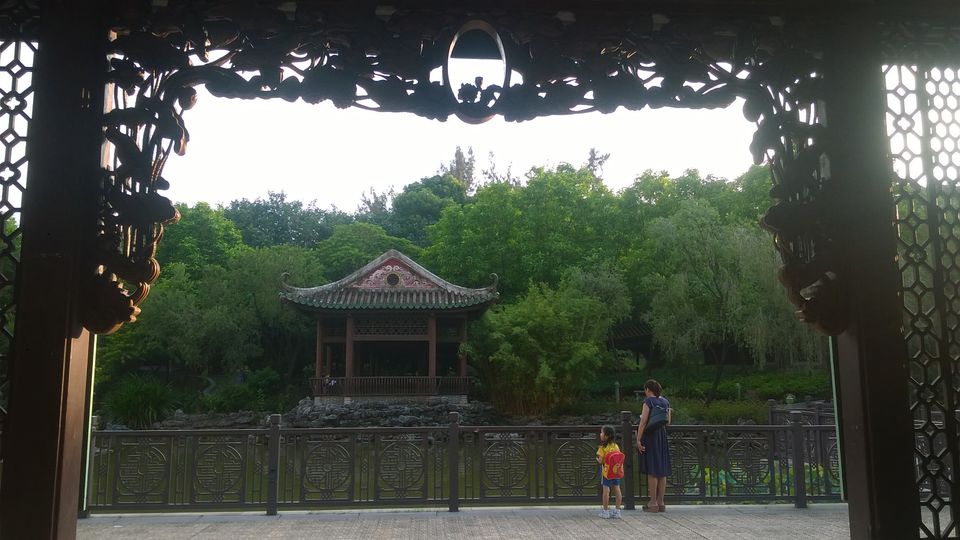 Photo of Lai Chi Kok Park, Hong Kong by Priya Ray Chaudhuri