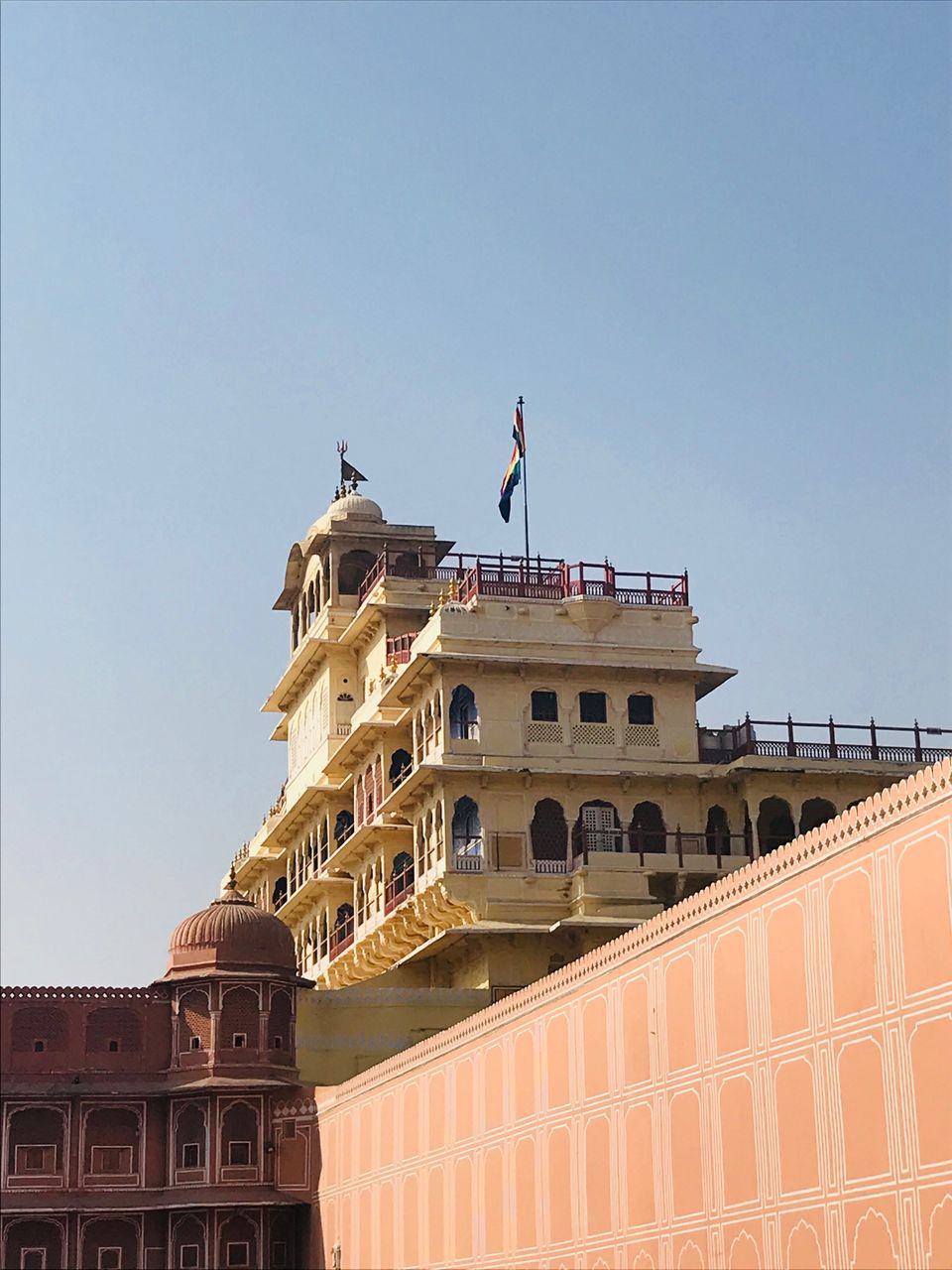 Photo of City Palace, Gangori Bazaar, J.D.A. Market, Pink City, Jaipur, Rajasthan by Yoganand