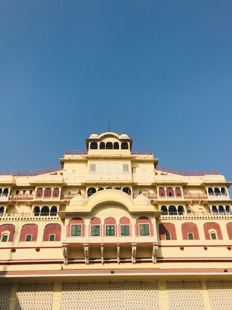 Photo of City Palace, Gangori Bazaar, J.D.A. Market, Pink City, Jaipur, Rajasthan by Yoganand