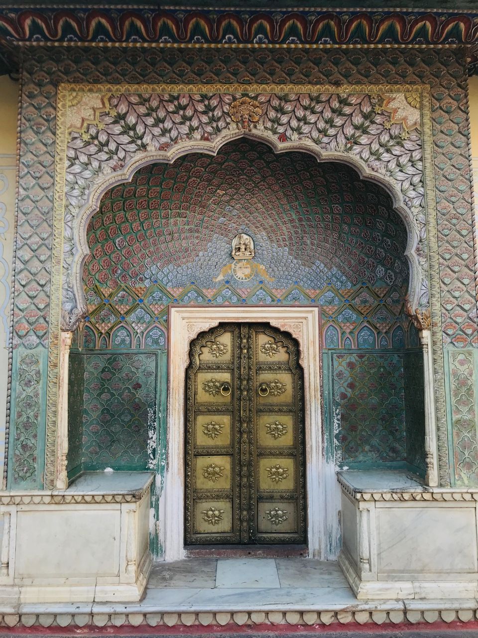 Photo of City Palace, Gangori Bazaar, J.D.A. Market, Pink City, Jaipur, Rajasthan by Yoganand